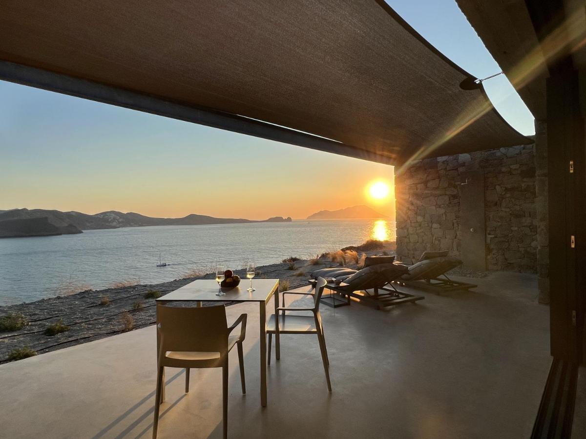 Echoes Milos Plaka  Exterior foto